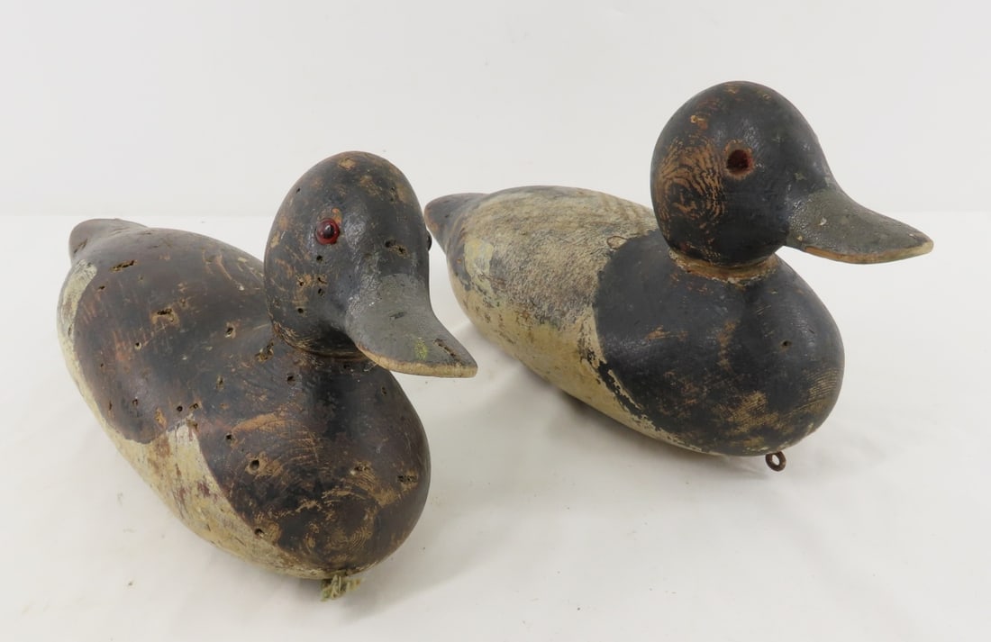 2 Vintage Hand Carved Duck Decoys, Glass Eyes (1 of 17)