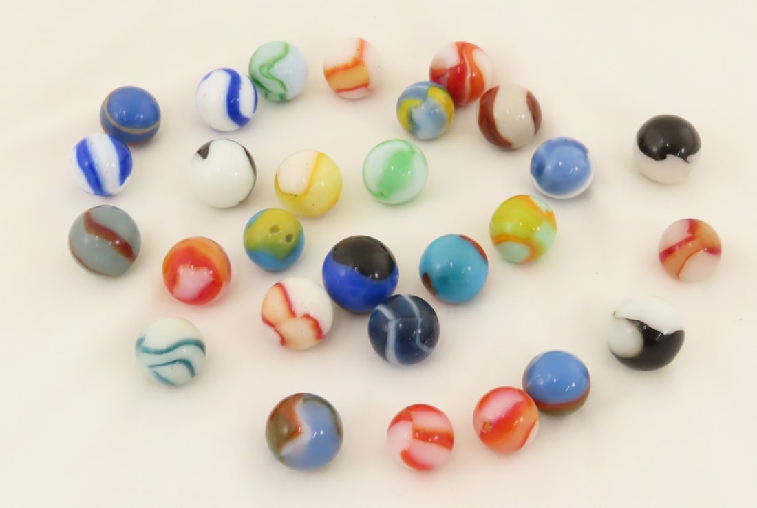 Vintage Peltier Marbles: Vintage Peltier Marbles - Lot Size 3x3x3" 1lbPhotos are part of description. Please ask questions and read terms & conditions before bidding.