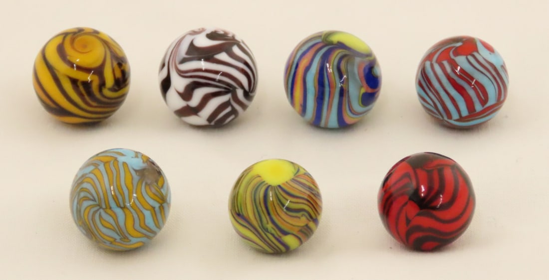 7 Contemporary Art Glass Marbles: 7 Contemporary Art Glass Marbles - Lot Size 3x3x3" 1lbPhotos are part of description. Please ask questions and read terms & conditions before bidding.
