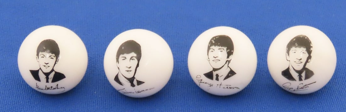Set of 4 Beatles Shooter Marbles: Set of 4 Beatles Shooter Marbles - Lot Size 3x3x3" 1lbPhotos are part of description. Please ask questions and read terms & conditions before bidding.