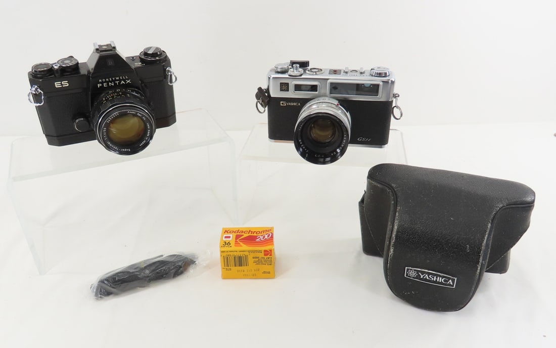 Pentax ES 35mm Camera & 50mm f/1.4 Takumar Lens (1 of 18)