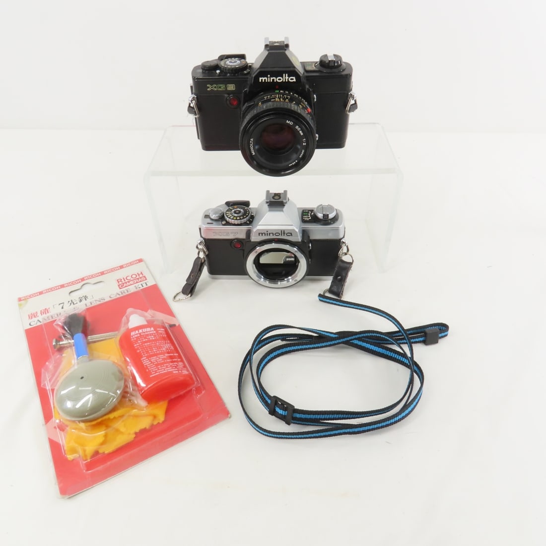 Minolta XG7 & XG9 35mm Film Cameras (1 of 14)