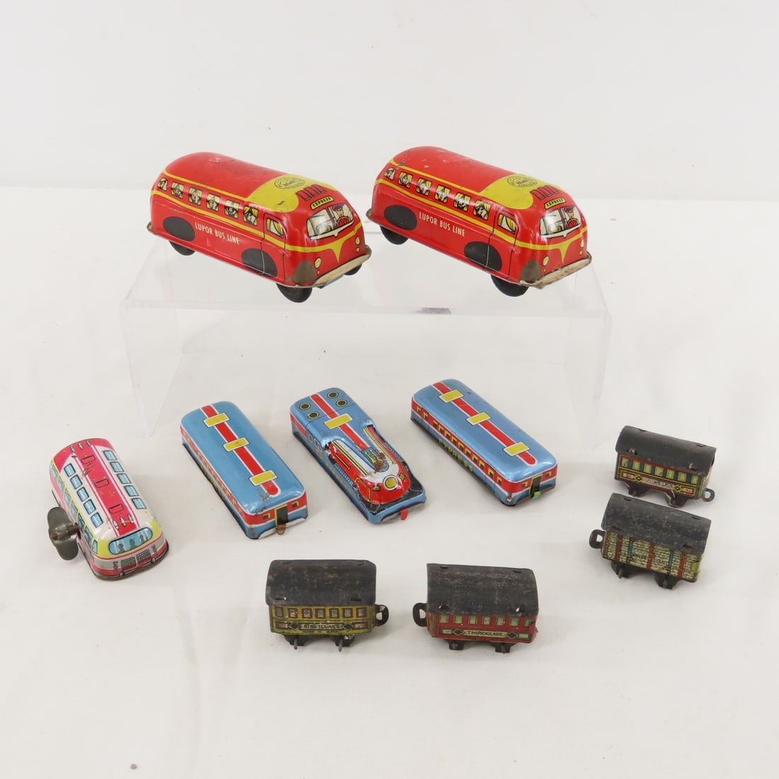 Tin Train, Lupor Bus Lines, Japan Express Train (1 of 20)