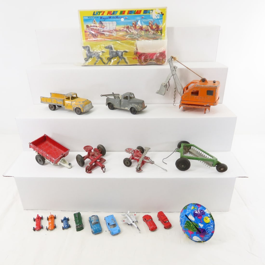 Vintage Toys, Hubley, Arcade Farm implements (1 of 20)