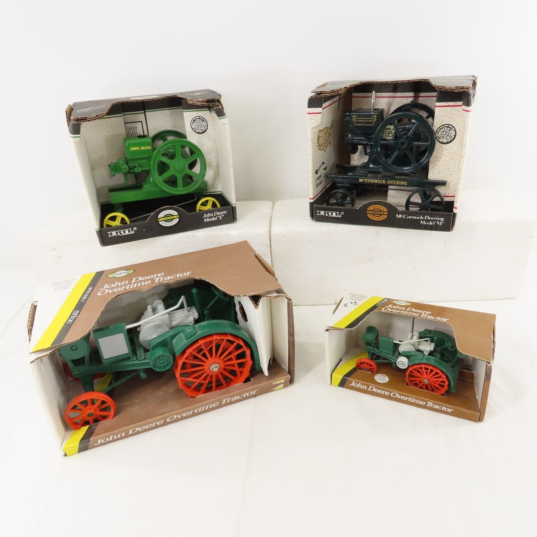 Ertl John Deere Tractors, Hit and Miss & more (1 of 20)