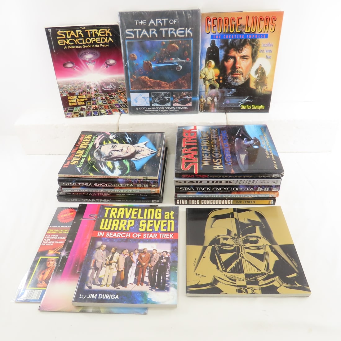 15 Star Trek & Star Wars Books, History Art & more (1 of 18)