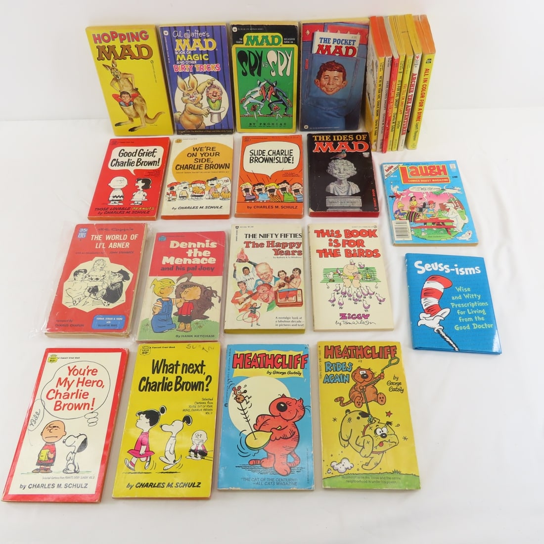 25 paperback Books, MAD, Charlie Brown & more (1 of 18)