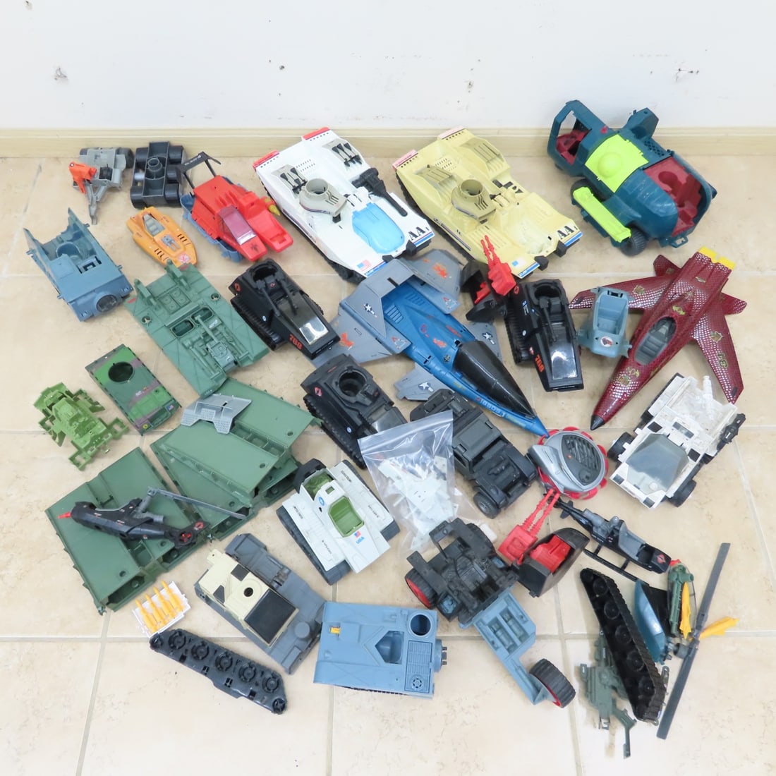 Vintage GI Joe Planes, Tanks & Other Vehicles (1 of 20)