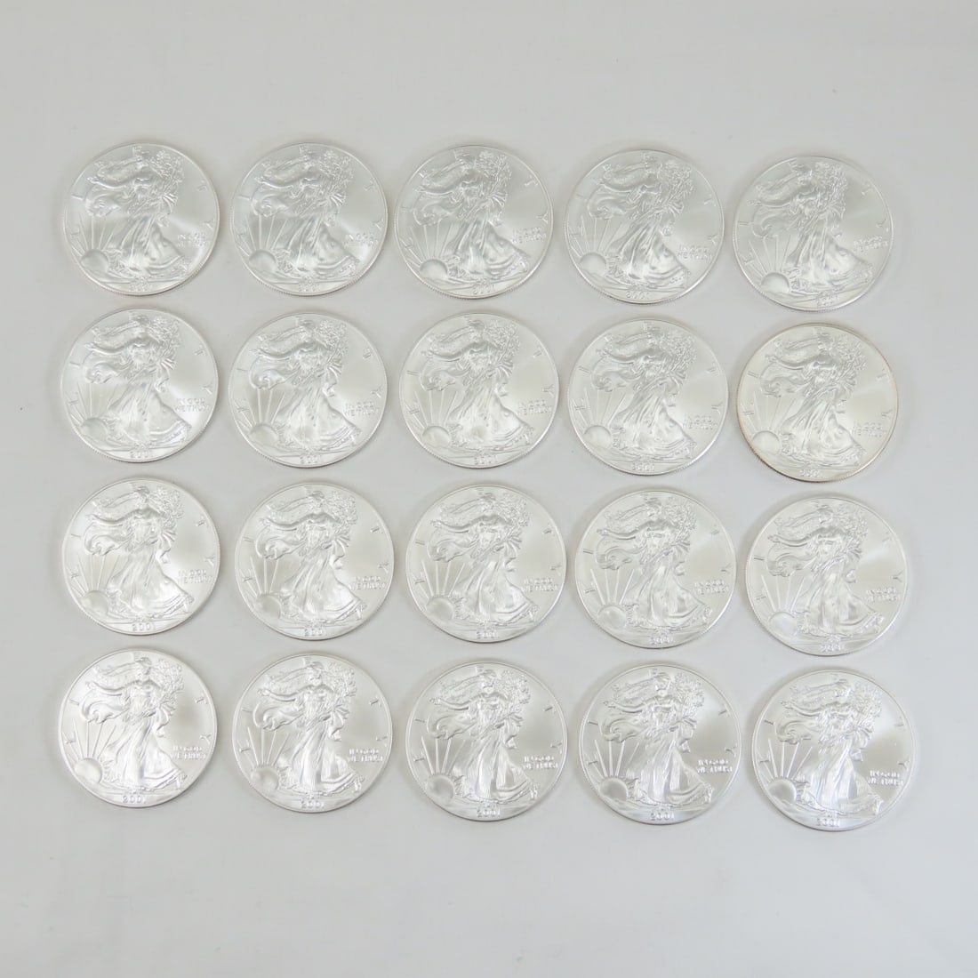 20 2001 American Silver Eagle (1 of 12)