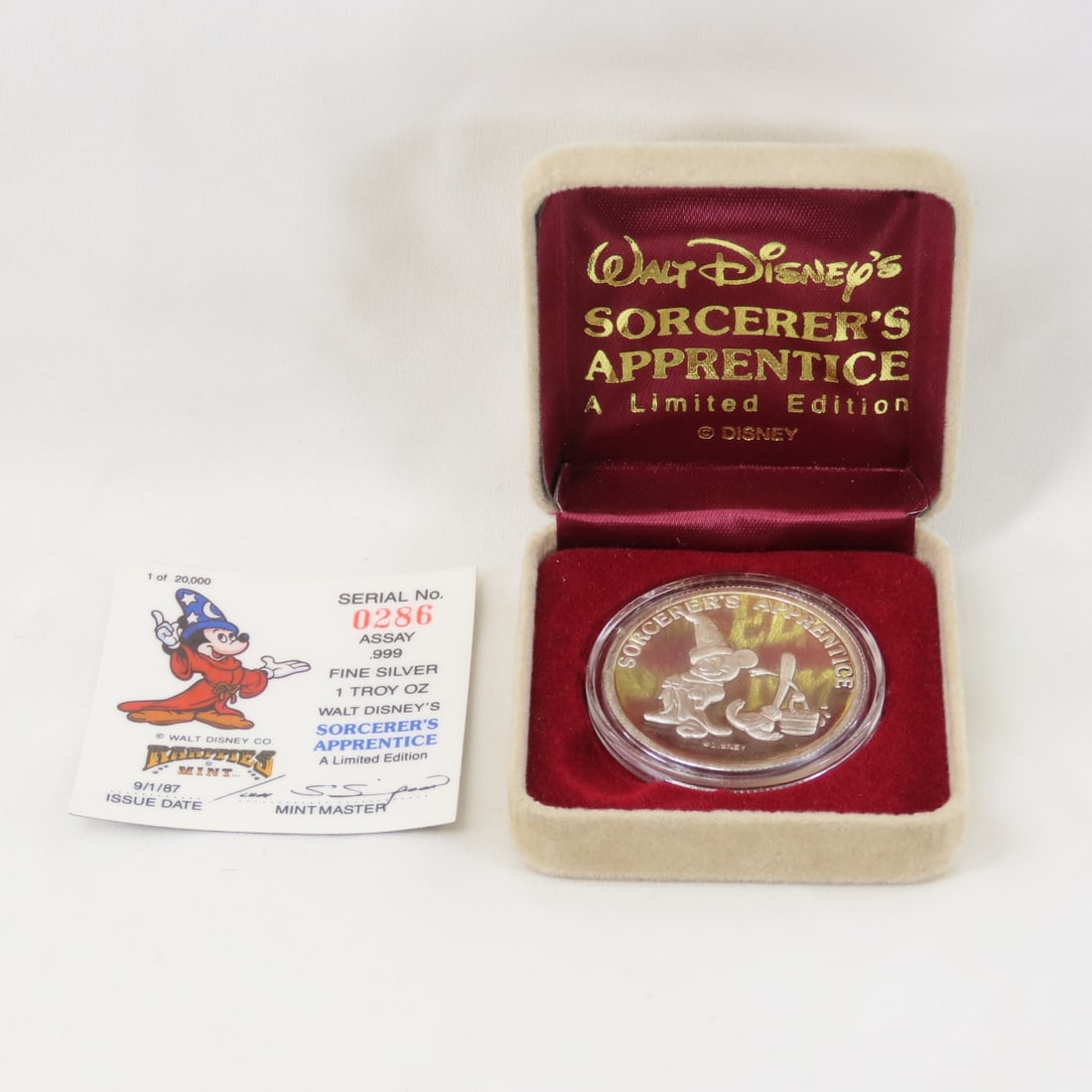 1987 Disney Sorcerer's Apprentice 1ozt Silver (1 of 4)