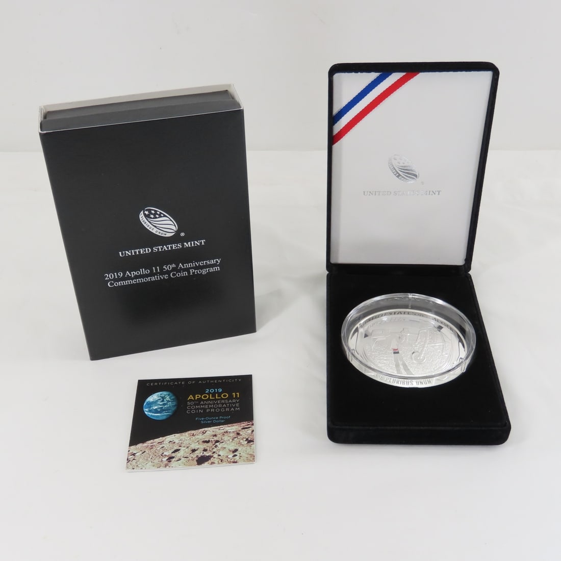 2019 Apollo 11 5ozt .999 Silver 50th Anniversary (1 of 9)