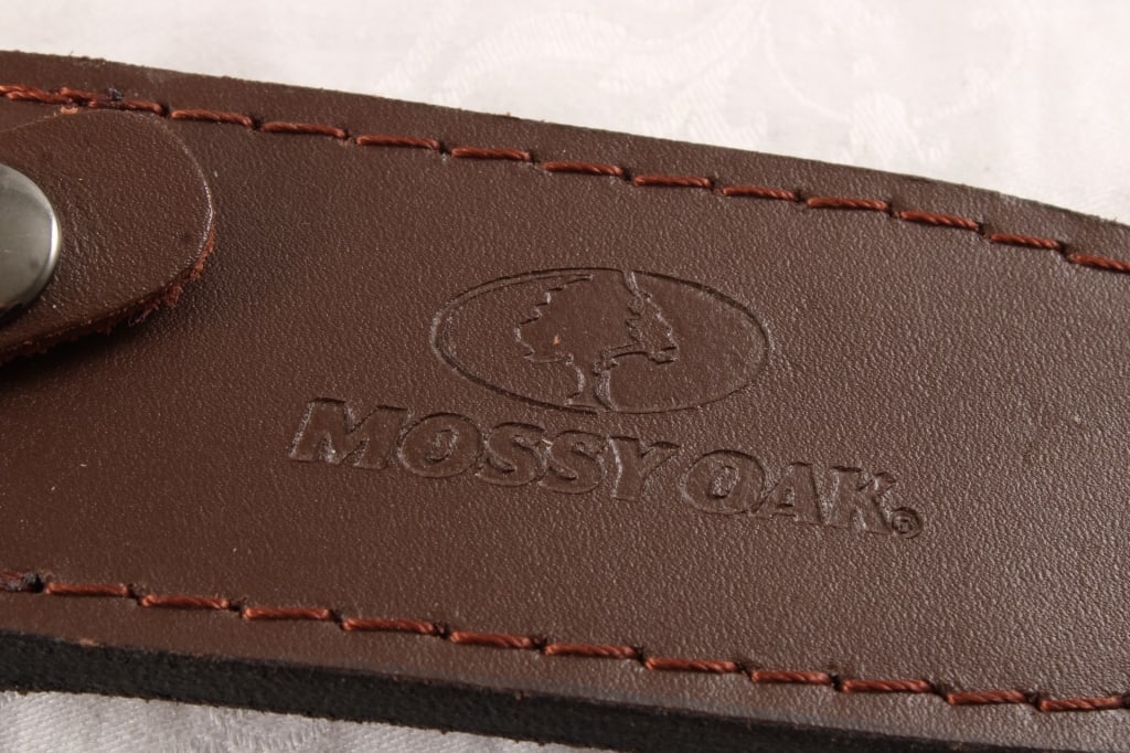 2 Fixed Blade Knives in Sheaths - 9