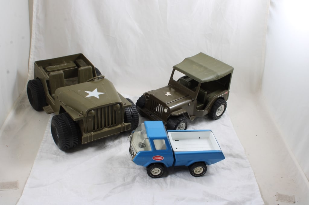 Tonka & Ideal Toy Jeeps, Tonka Pickup Truck (1 of 17)