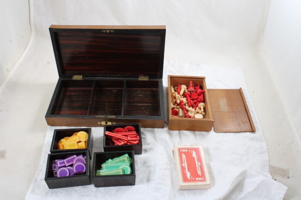 French Bovine Bone Counting Chips, Chess Pieces (1 of 18)