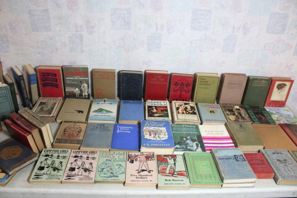 Antique Books: Antique Books - Including Boy Scout, Campfire Girls, Bobbsey Twins, Winston Churchill, 1904 Rebecca of Sunnybrook Farm & Many more. 48 Lbs. Media Mail, Lot Size 10" x 24" x 10". Photos are part of des