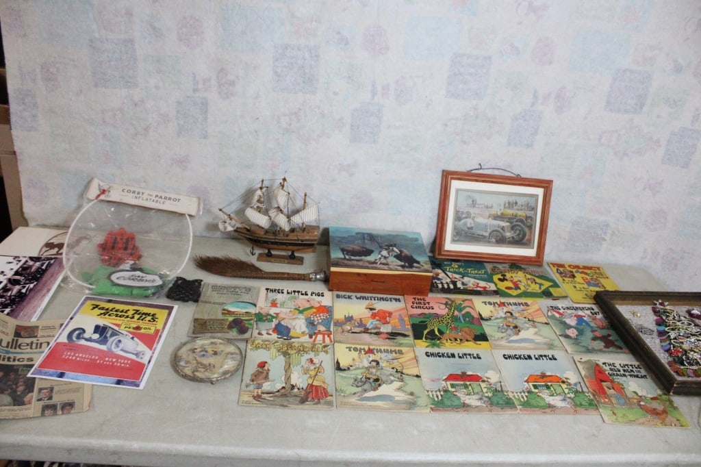 Antiques & Collectibles Children books, Ship Model: Antiques & Collectibles Children books, Ship Model - Includes: 10 1930's Platt & Munk Fairytale Children's Books, Mayflower 1610 Sailing Ship, Minnesota Native American Cedar Box, Electrified