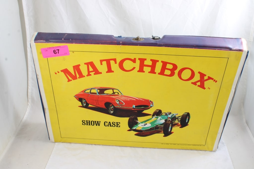 1966 Ideal Toy Matchbox Show Case & Cars (1 of 20)