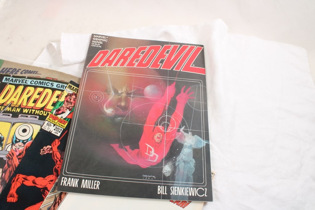 Marvel Daredevil Comic Books - 10