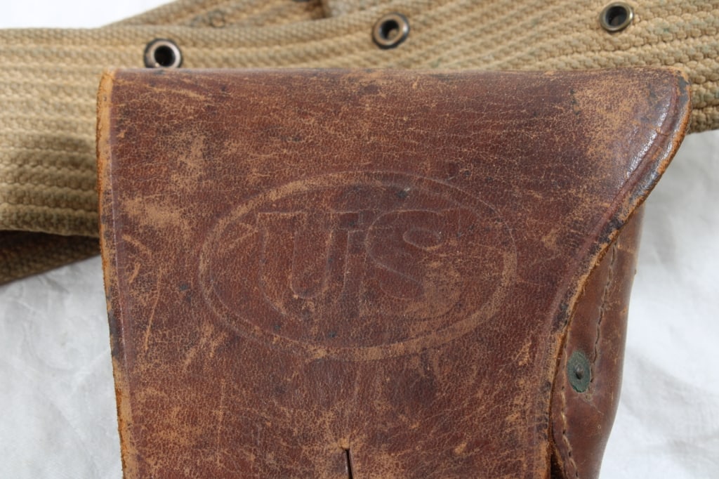 WW2 US Army Khaki Belt, Leather U.S. Holster - 2