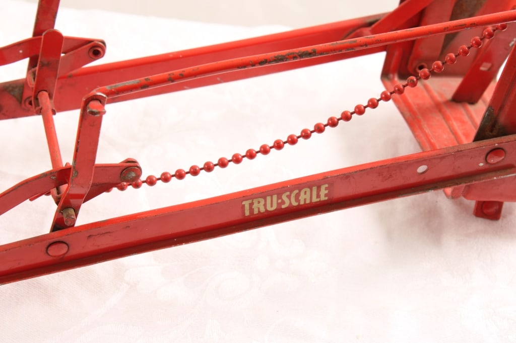 I H McCormick Tru Scale Loader Eska Ertl 1:16 - 2