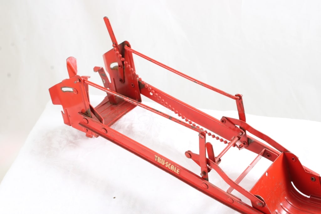 I H McCormick Tru Scale Loader Eska Ertl 1:16 - 6