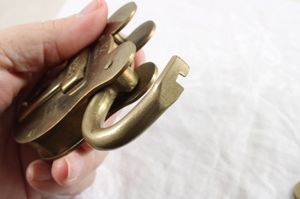 Admiralty Brass Padlock w/Keys Works Great - 9