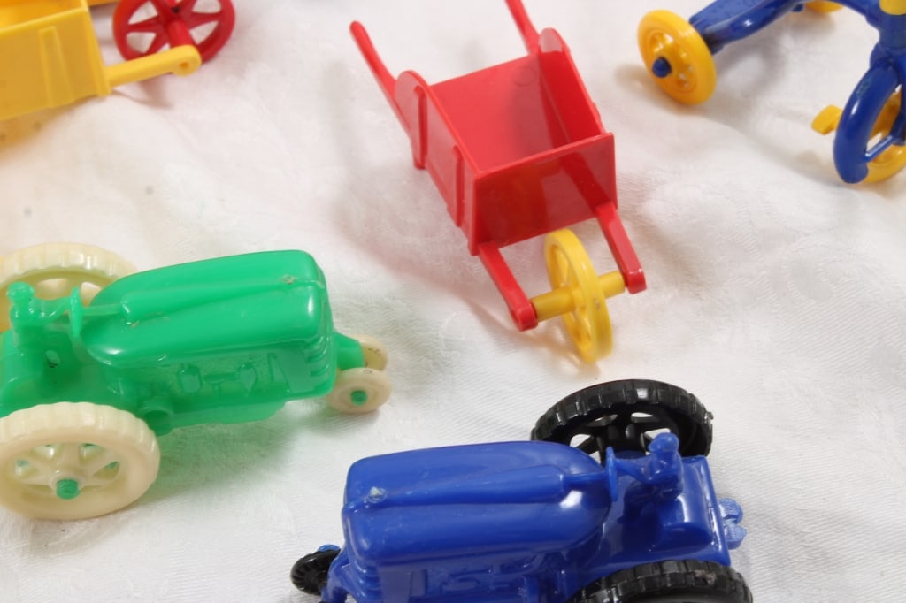 Renwal Plastic Cars, Trucks, Doll House Furniture - 20