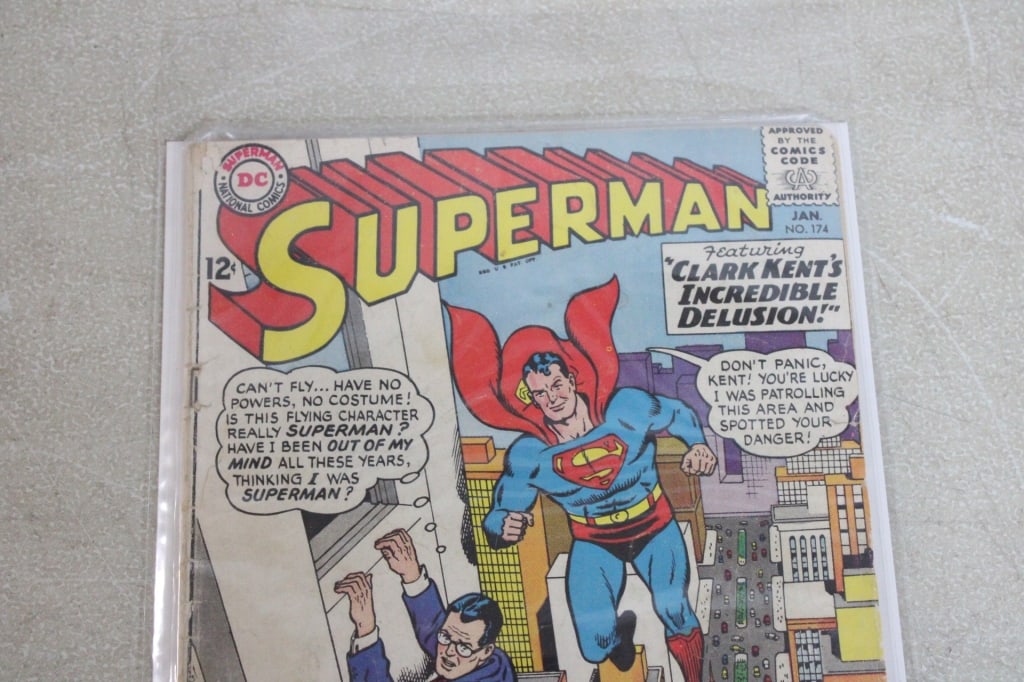 5 DC Comic Books - 12