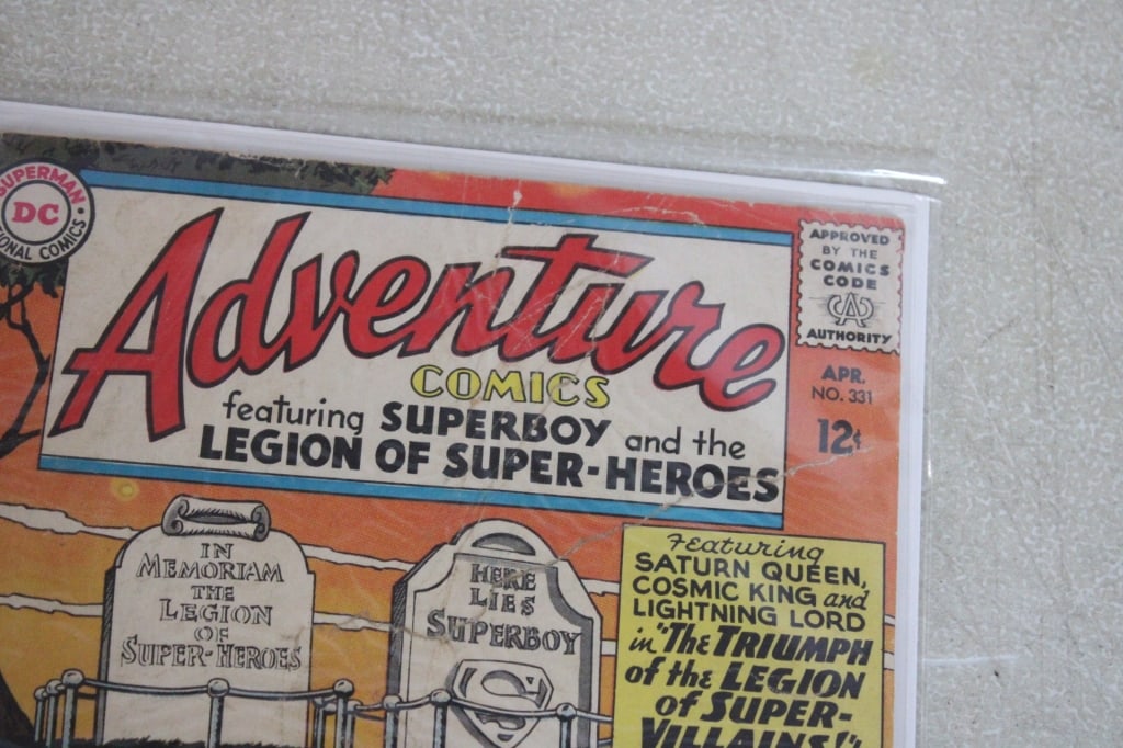 5 DC Comic Books - 5