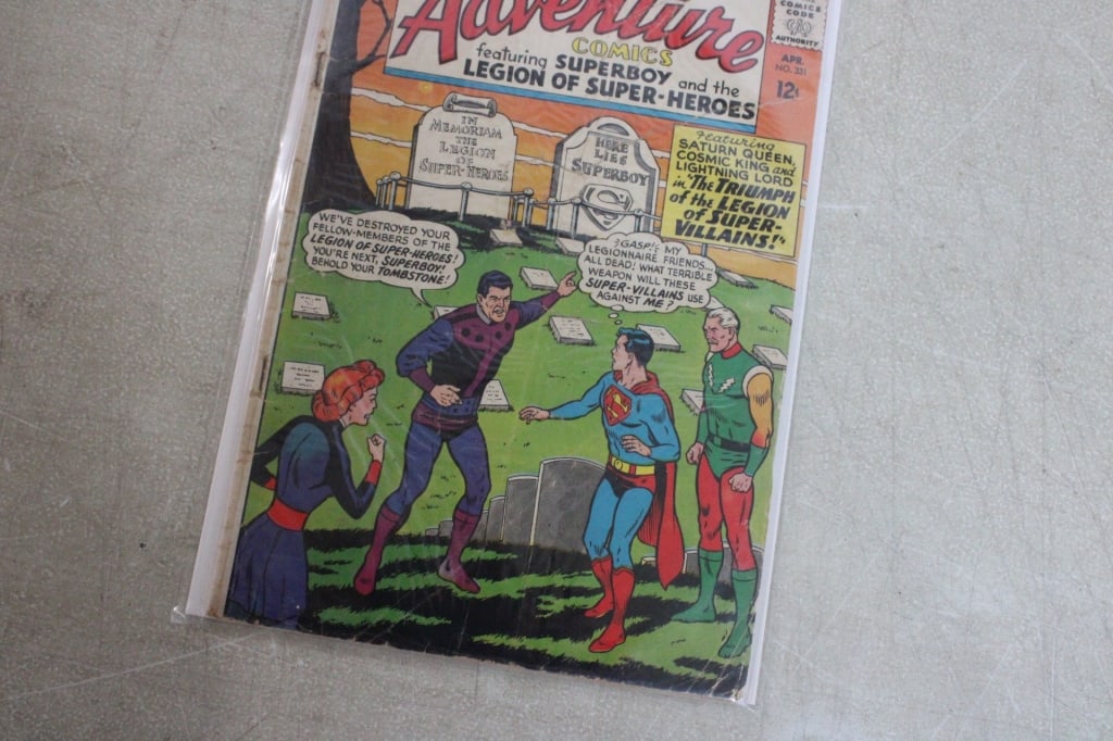 5 DC Comic Books - 6