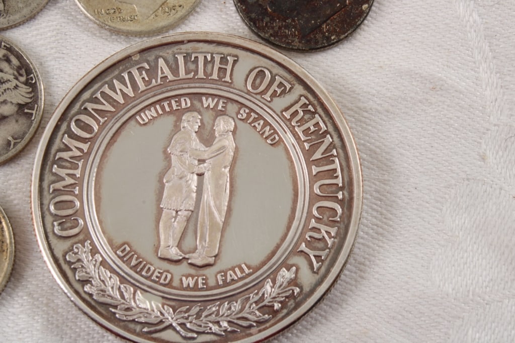 5 Silver Dimes & Confederate token - 2