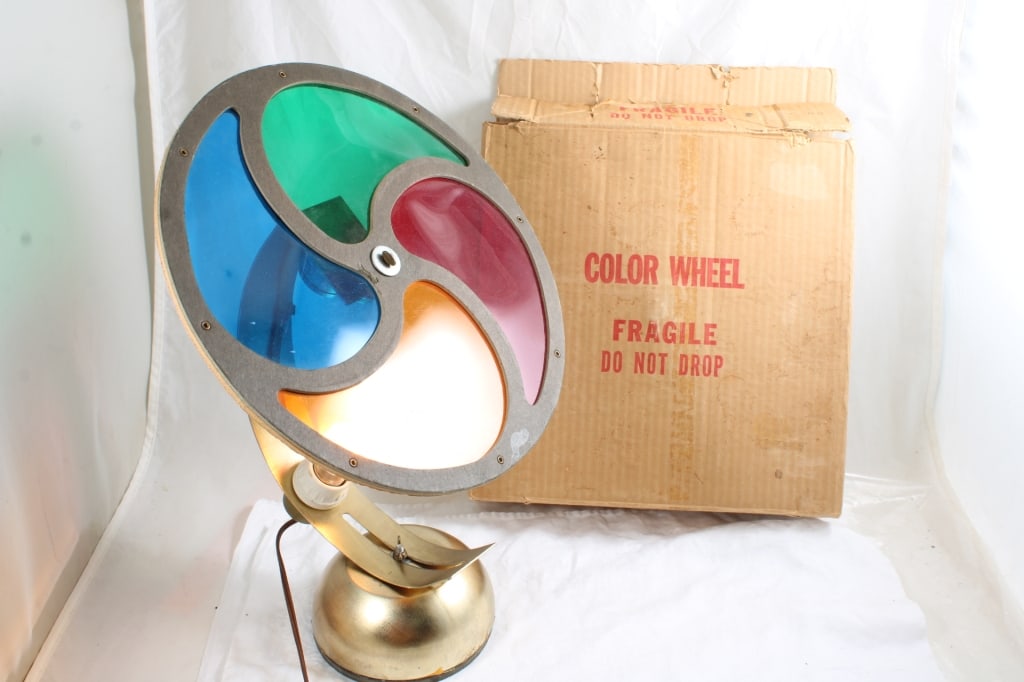 Vtg. Color Wheel for Aluminum X-mas Tree Works - 2