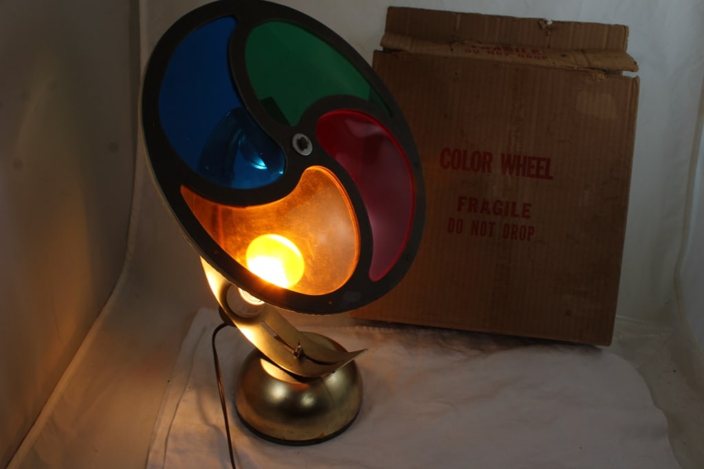 Vtg. Color Wheel for Aluminum X-mas Tree Works - 6