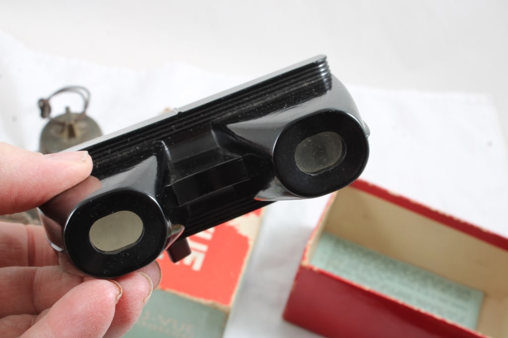 Cribbage Boards, Tru Vue Viewer, Cards, Bells - 13