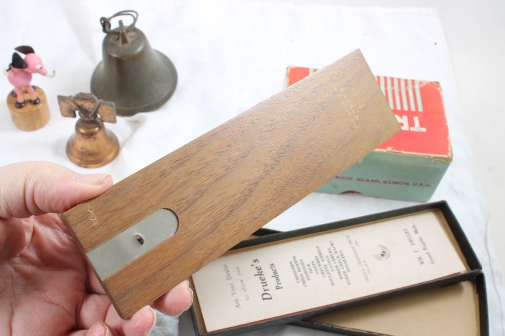 Cribbage Boards, Tru Vue Viewer, Cards, Bells - 16