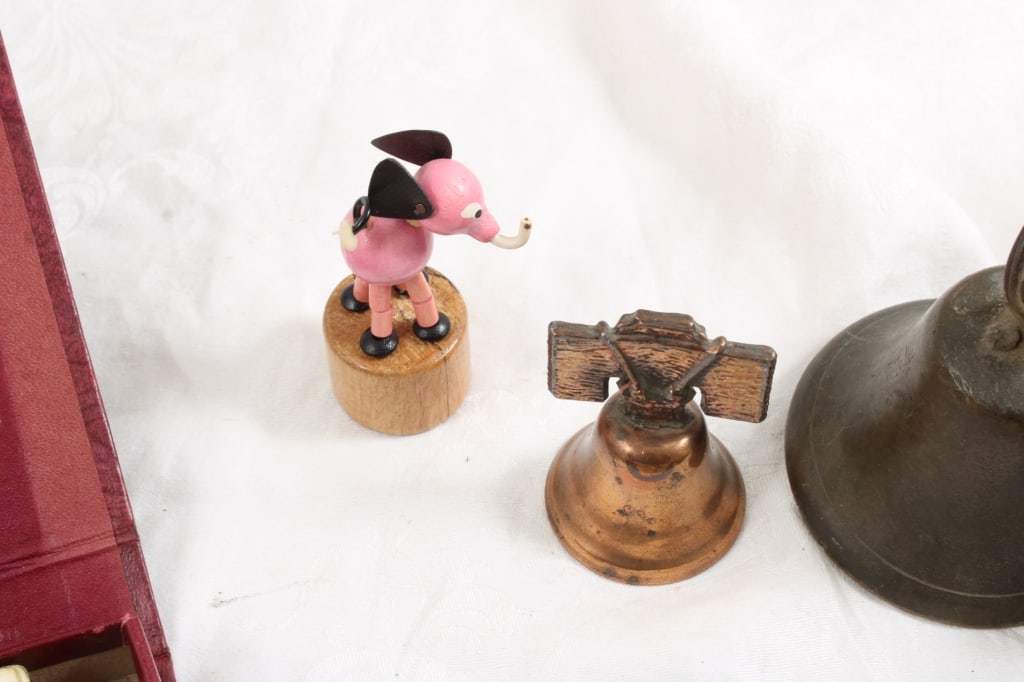 Cribbage Boards, Tru Vue Viewer, Cards, Bells - 7