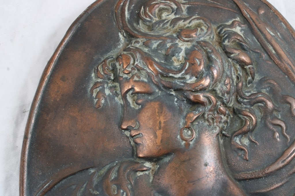 Victorian Art Nouveau Lady Bronze Wall Plaque - 4