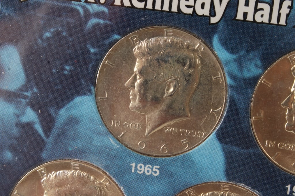 Set of 5 Kennedy Half Dollars Encased - 3