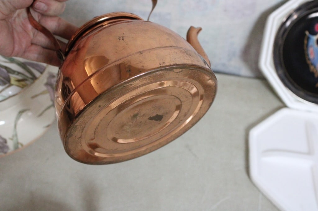 Teapots, Chamber Pot, Red Wing Pinbacks, Plus - 13