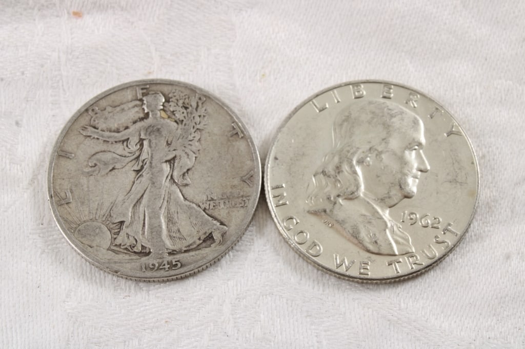 2 Silver Half Dollars Franklin, Walking Liberty (1 of 5)