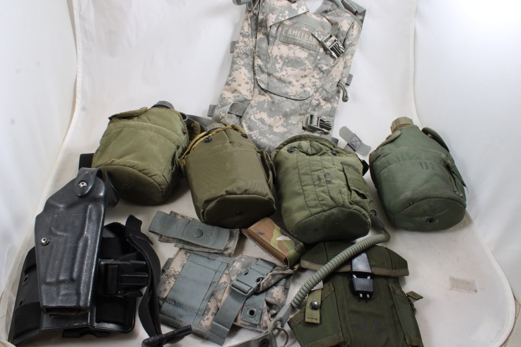 Gun Holster, 3 Canteens, Camelback, Other Military (1 of 20)