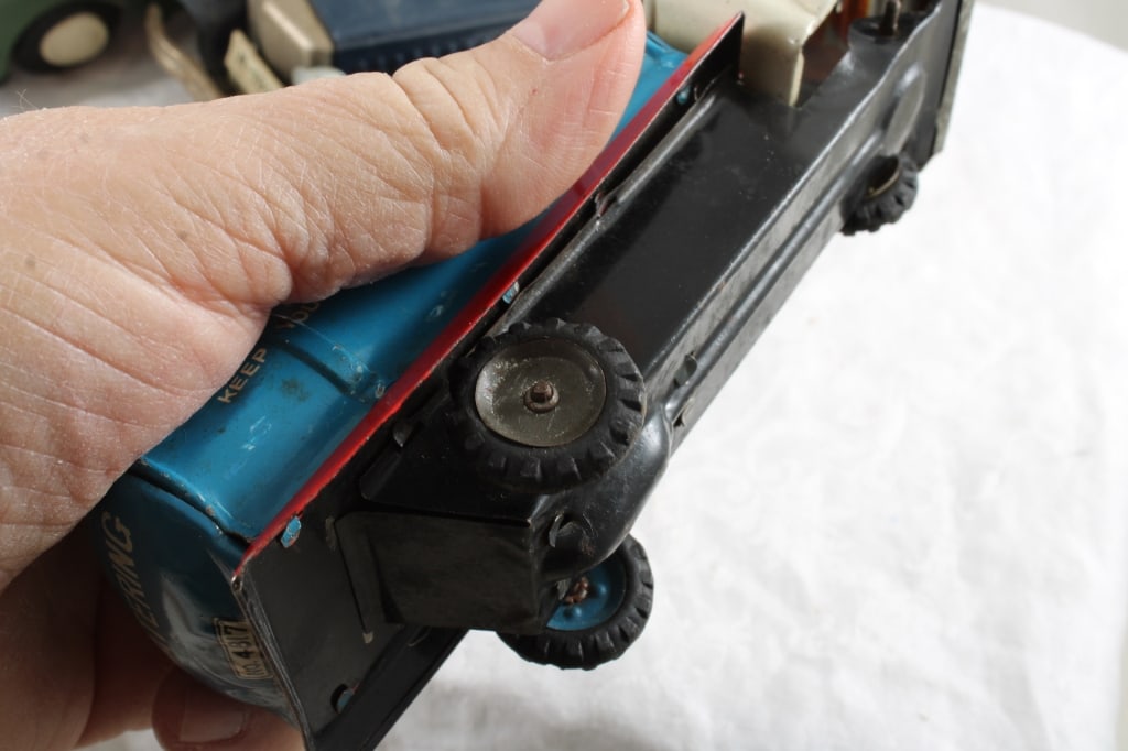 3 Tin Friction Army, Water Truck, Car Made Japan - 13