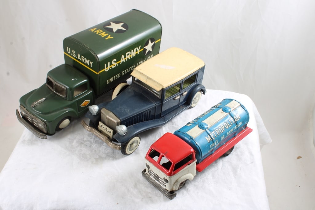 3 Tin Friction Army, Water Truck, Car Made Japan (1 of 20)