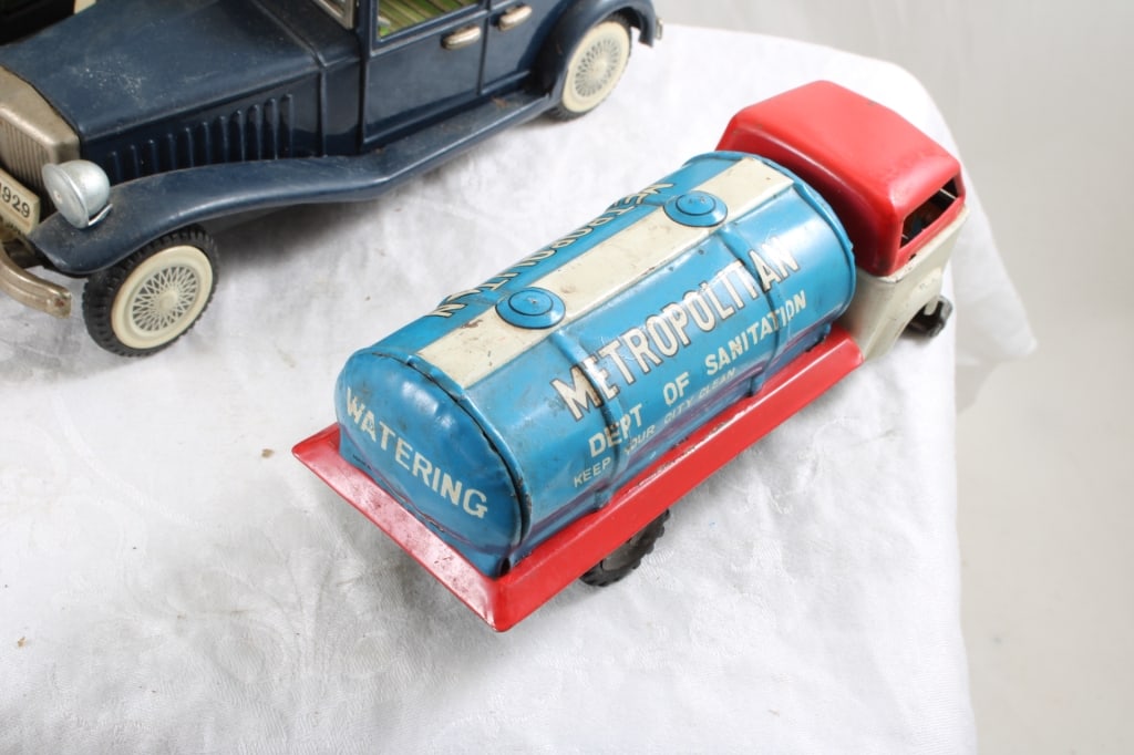 3 Tin Friction Army, Water Truck, Car Made Japan - 7