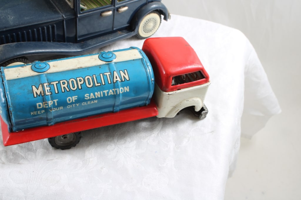 3 Tin Friction Army, Water Truck, Car Made Japan - 9