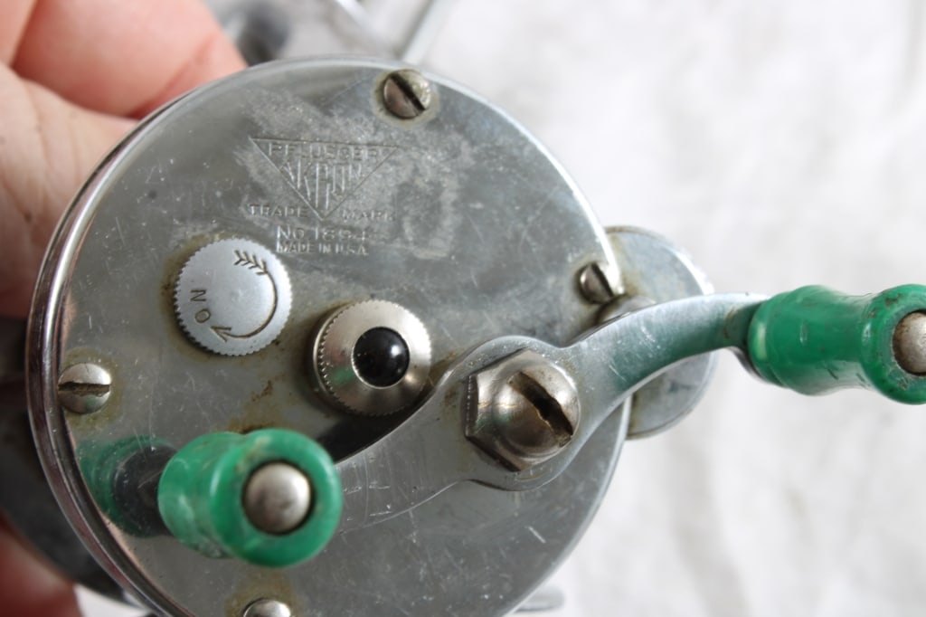 3 Vintage Fishing Reels - 5