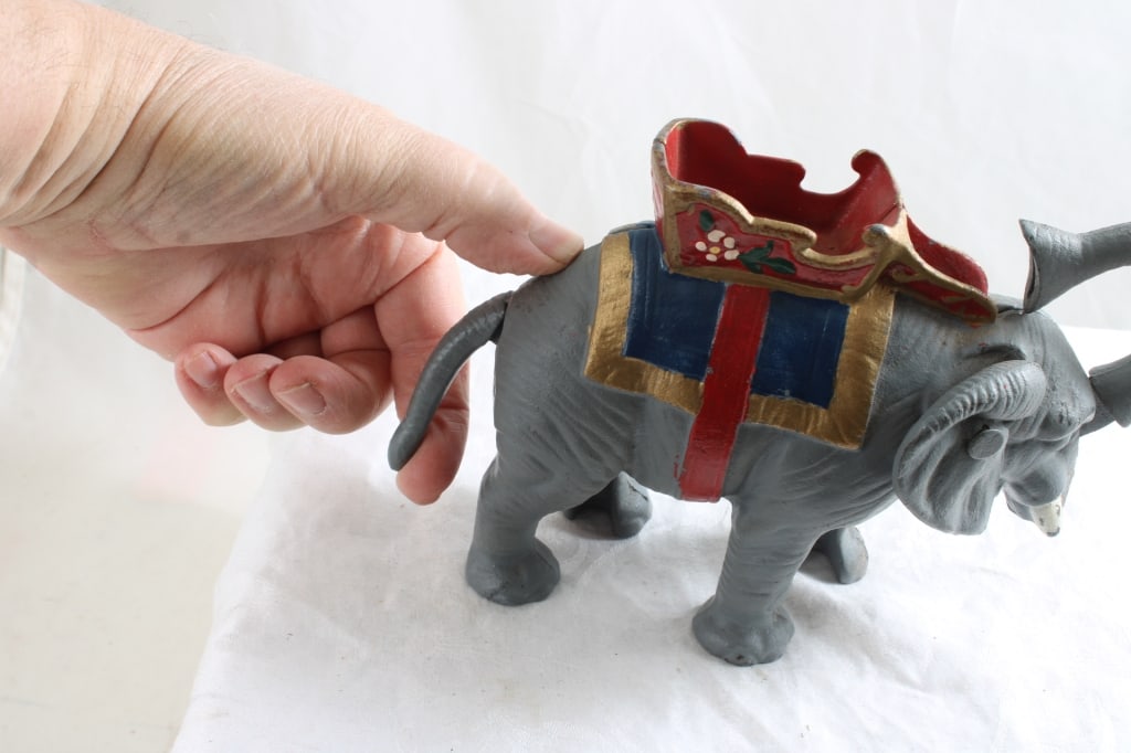 Cast Iron Circus Elephant Mechanical Bank - 6