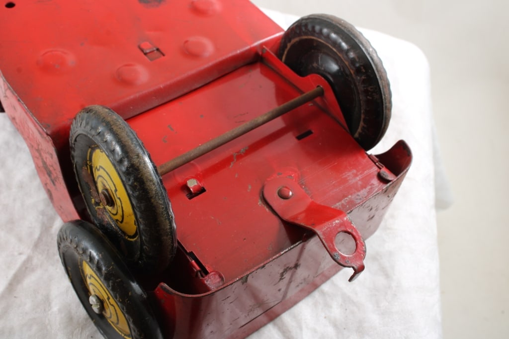 Marx Willy's Pressed Steel Jeep - 10