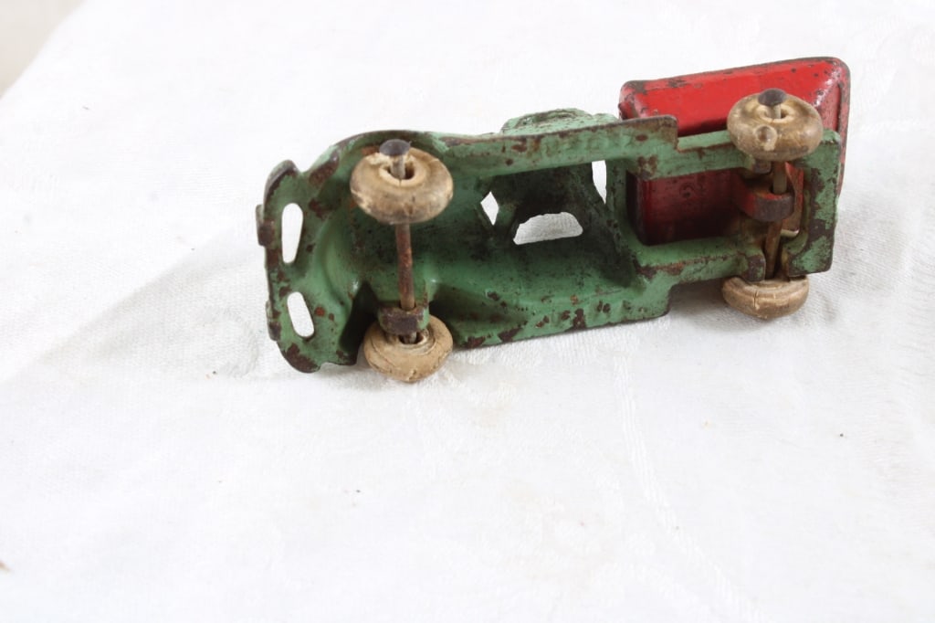 Hubley Cast Iron Dump Truck, Cast Iron Toilet - 7