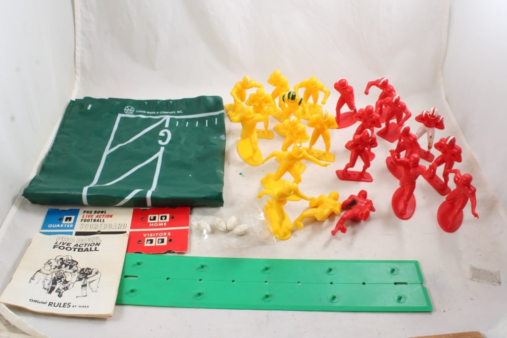 Marx Football Pro Bowl Live Action Game (1 of 12)
